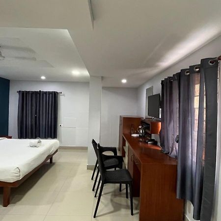 The Reach Hotel Kochi Eksteriør bilde